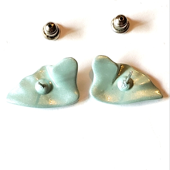 Metal Enamel Shell Earrings Vintage 2 pair - Picture 6 of 9
